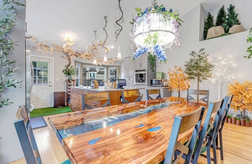 Lakewood House | Immersive Spa Retreat - A Fantasy Smart Home