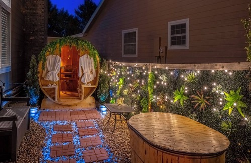 Lakewood House | Immersive Spa Retreat - A Fantasy Smart Home