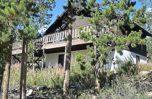 Breckenridge House | In Breck! Private Hot Tub! Near Lifts, Town, Restaurants! Views! Fireplace!