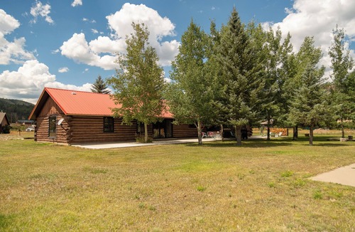 Rio Vista Estates House | In the Heart of South Fork - Fish the Rio, Sleeps 14 Comfortably, Great Views