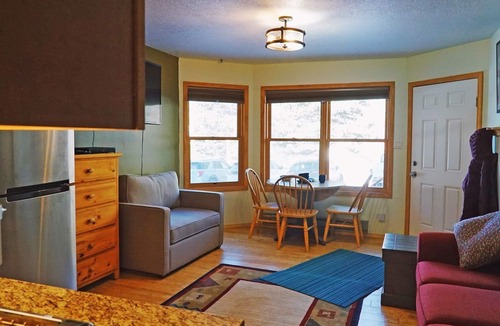 Taos Ski Valley Condo | In the heart of Taos Ski Valley, walk to lifts, restaurants & shops, parking