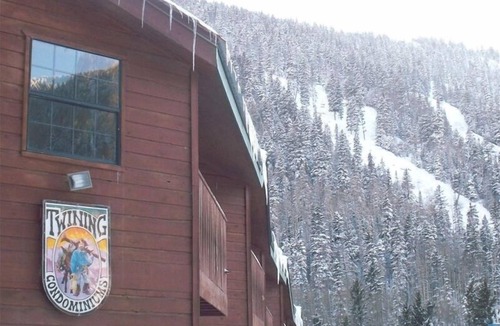 Taos Ski Valley Condo | In the heart of Taos Ski Valley, walk to lifts, restaurants & shops, parking