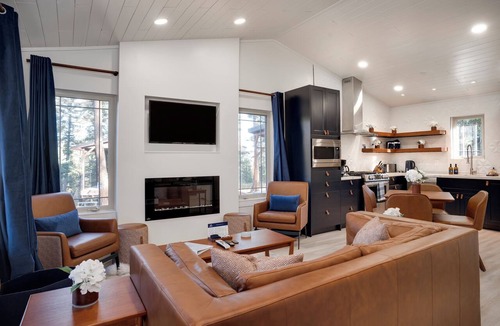 Angel Fire Cabin | Incredible Cabin, Minutes to the Resort, King Bed, A/C, Fire pit