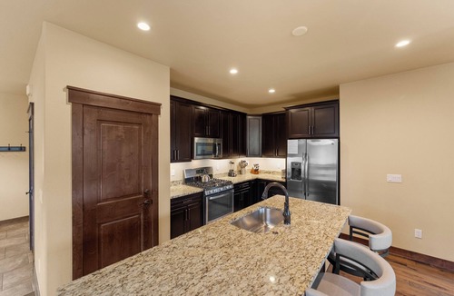Keystone House | Incredible Mountain Views from the Private Deck and Walk-Out Patio