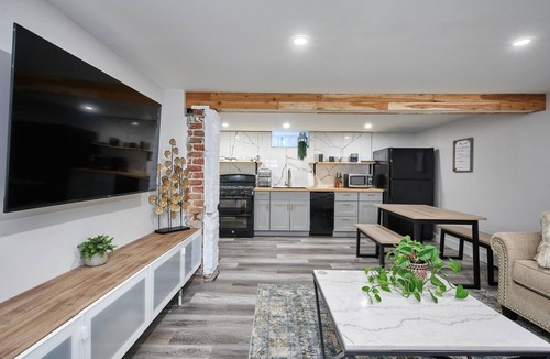 Speer House | Inspiring 2 bed/2 bath private entrance Basement Apartment