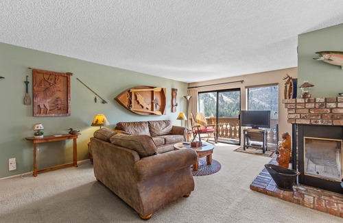June Lake Condo | Interlaken 3, one bedroom getaway