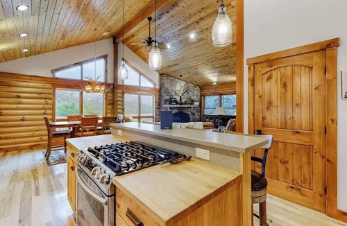 Turtle Lake House | Inviting cabin with lovely lake & mountain views - close to town & hiking