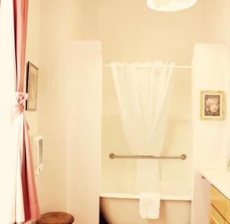 Eureka Hotel | Jackson House Hotel