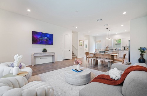 West Covina House | Jie's NEW Spacious 4b4b Suite Serenity Grove Hot
