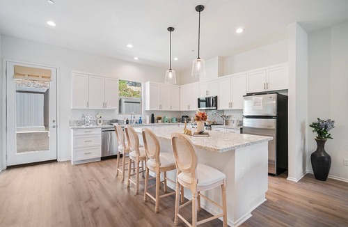 West Covina House | Jie's NEW Spacious 4b4b Suite Serenity Grove Hot