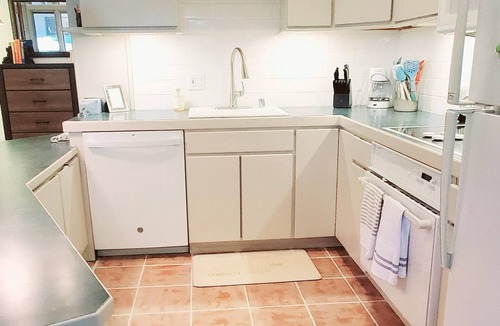 Vail Condo | July 2 and 6-11 - 190/nt plus VRBO fees n taxes Free parking Close to Ford Park