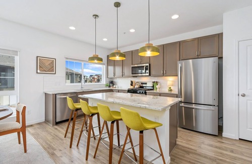 Fort Collins Condo | Juniper Bloom | 2 King Suites, Garage, Bikes