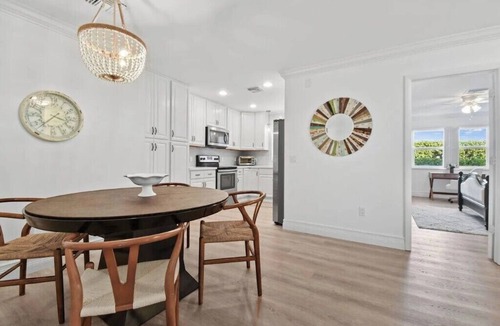 Juno Beach House | Juno Beach Access directly across street - 3bed/2.5bath house BEST LOCATION