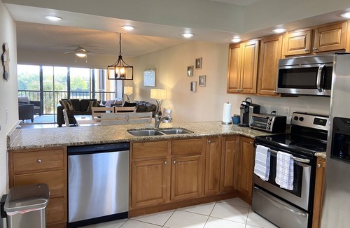 Jupiter Condo | Jupiter Beach Hideaway!