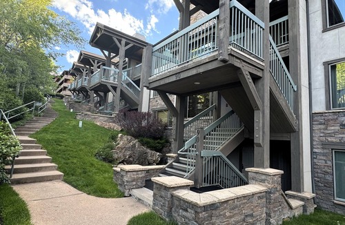 Snowmass Village Condo | Just off Fanny Hill - Completely renovated