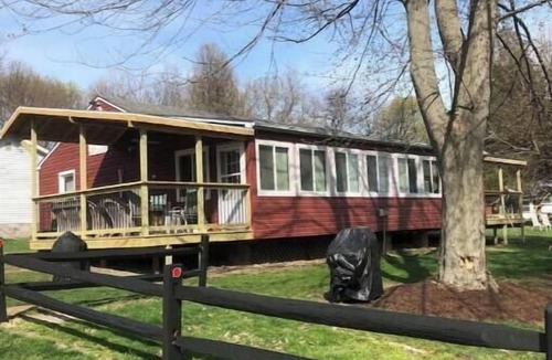 Kelleys Island Cabin | Kelleys Island Cabin Fever/Duplex Unit 1