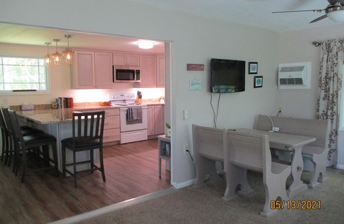 Kelleys Island House | "Kelleys Island Escape" is a short walk from downtown Kelleys Island & sleeps 6.