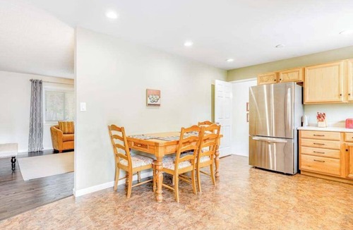 Kenwood House | Kenwood Home with Bocce Court, Dog Friendly