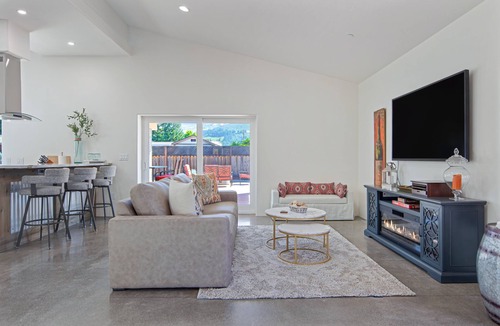 Kenwood House | Kenwood Wine Country Cottage