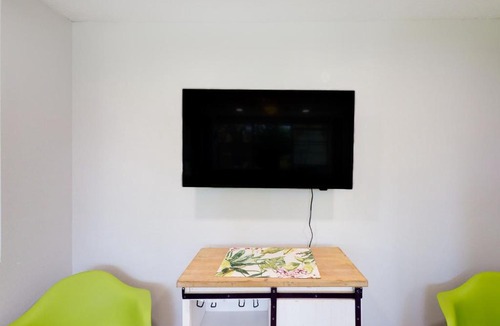 Roberta Heights House | Key Lime Cove
