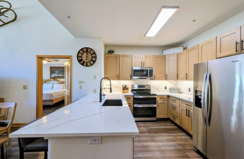Mountain House Condo | Keystone Family Property | Balcony & Summer Fun