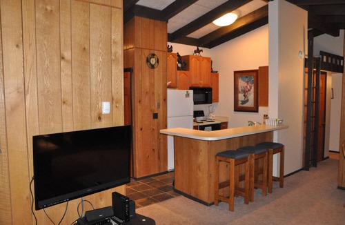 Mountain House Condo | Keystone Key Condo #2975 - Re-Opened for 2024-25 Skiing/Boarding ! Book Now.