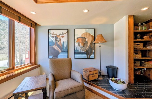 Lakeside Village Condo | Keystone Lake Escape | Paddle + Relax
