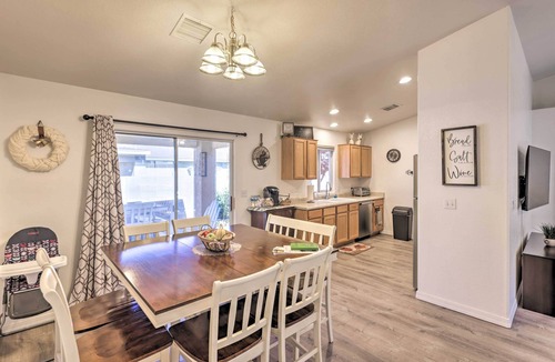 Kingman House | Kid-Friendly Kingman Home Near Parks & Dining
