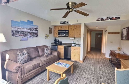 Mount Crested Butte Condo | King Suite w Pool & Hot Tub, Near Ski Lifts