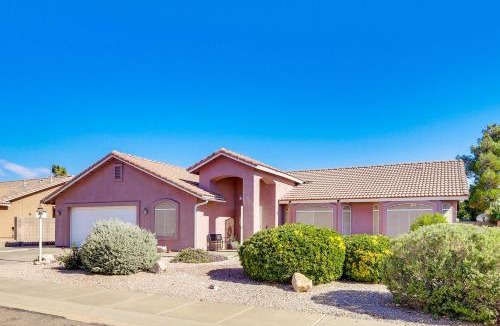 Kingman House | Kingman Family Home: Yard, Grill & Room to Relax!