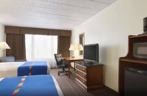 West Middlesex Hotel | Kiteville Sharon