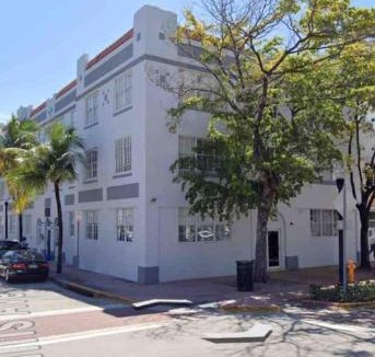 South Pointe Apartment | Knickerbocker 102