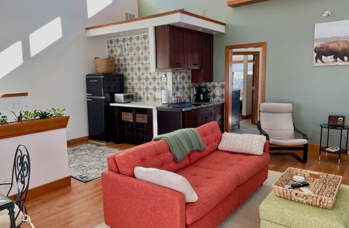 Longmont House | La Casita Colorado - Sleeps 4 People