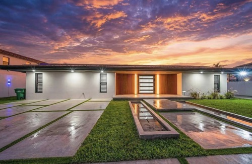 Tamiami House | La Dorada