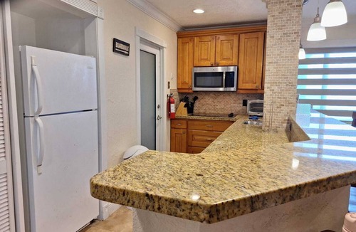 Hollywood Condo | “La Playa” – Stunning Beachfront Condo Directly on the Broadwalk & Ocean