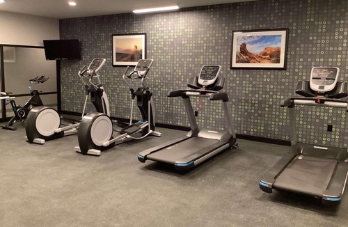Littleton Hotel | La Quinta Inn & Suites by Wyndham Littleton-Red Rocks