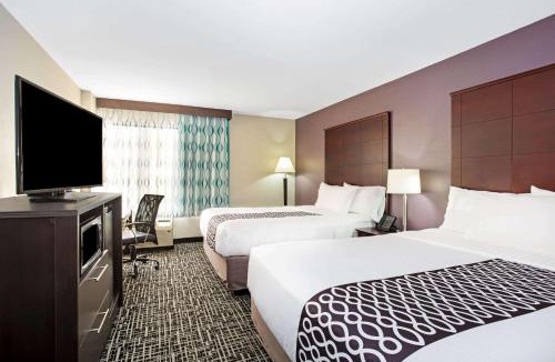 Aurora Hotel | La Quinta Inn & Suites by Wyndham Denver Aurora Medical