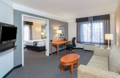Pueblo Hotel | La Quinta Inn & Suites by Wyndham Pueblo