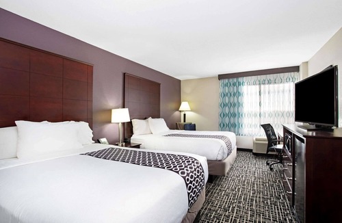 Aurora Hotel | La Quinta Inn & Suites by Wyndham Denver Aurora Medical