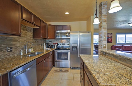 Wildernest Apartment | Lake- & Mtn-view: Resort Hub in Silverthorne!