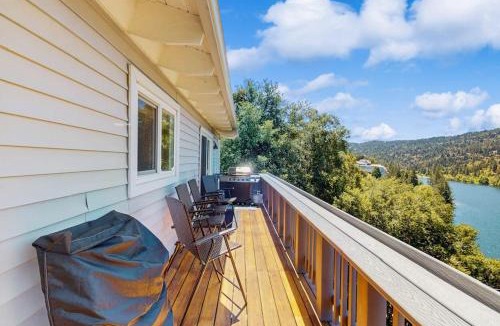 Crestline House | Lake View Magic
