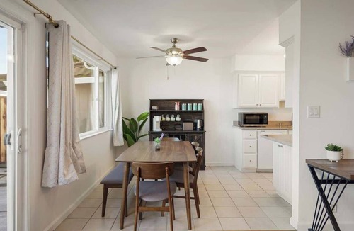 East San Mateo Apartment | Lakefront 3Beds/1.5Bath Retreat w/ Water Views Walk to Shops Near SF