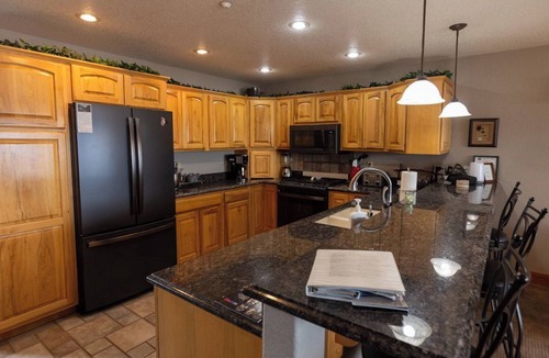 Grand Lake Condo | Lakefront Luxury Townhome at Beacon Landing Townhomes and Marina Unit 5