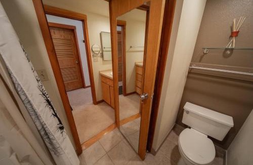 Lakeside Village House | Lakeside 1495 by SummitCove Lodging in Colorado