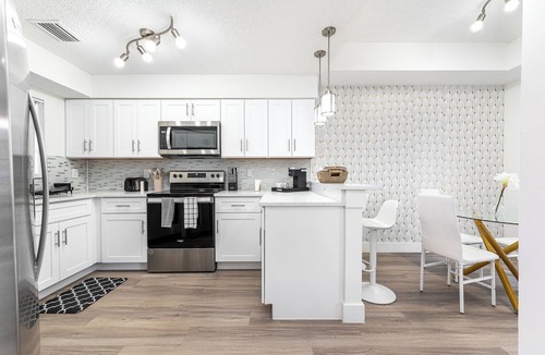 Delray Beach House | Lakeview Townhome Delray Beach in Gated Community