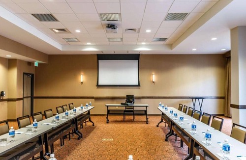 Belmar House | Lakewood, Colo., Extended Stay Room Near Denver Federal Center