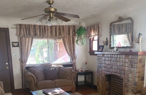 Eiber House | Lakewood Getaway