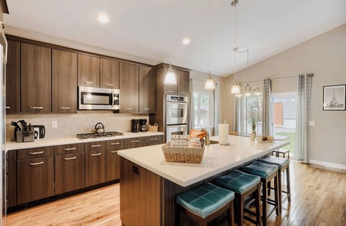 Lakewood House | Lakewood Retreat Near Belmar