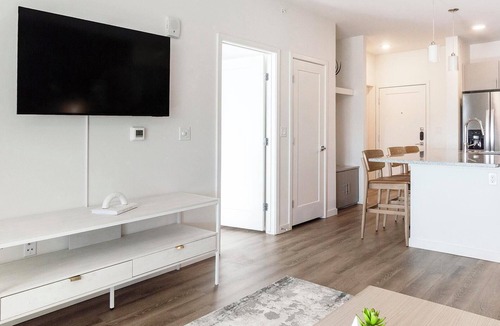 Northgate Apartment | Landing | Amazing 1BD, Gym, Pool