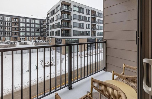 Tremont Apartment | Landing | Amazing 1BD, Gym, Clubhouse